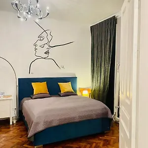 Apartment 4 Seasons, Vienna