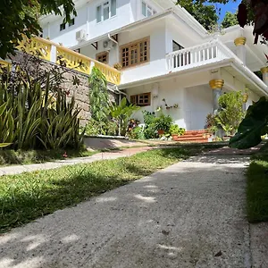 cavern-apartments.maheislandhotels.com/