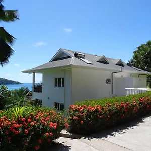 sailfish-beach-villas.maheislandhotels.com/